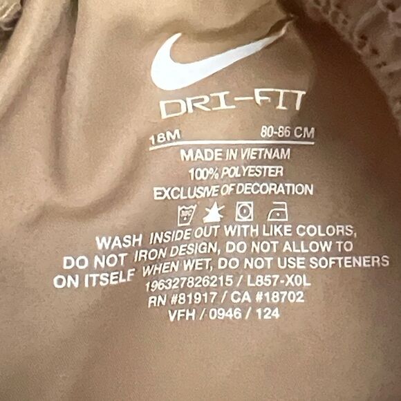 🔥 NIKE / AIR JORDAN (3 pieces) - Size 18mo. - Jacket / Sweatshirt / Shorts - EU - Picture 6 of 8